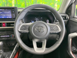 【純正革巻きステアリング】上質な革を使用することで、手にしっかり馴染みとても運転しやすいハンドルです♪
