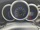 視認性の高いメーター類は、運転に必要な情報を的確にドライバーへ伝達。安全運転をサポートする機能が充実しています。