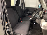 運転席の状態もナイスですね!年式・走行距離をほとんど感じさせない、大変きれいな室内です!