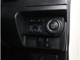 電動のスライドドアで楽々スムース!運転席から開閉の操作ができます!&スタートスイッチを押してエンジン始動ができるスマートキーが装備されています♪ポケットや鞄からキーを出さずに乗り込めます♪