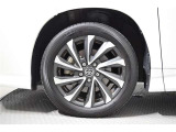 当店は全車『ロングラン保証』付!(1年間、距離無制限 HV車はHV保証付) 別途延長保証もご用意しております♪ ぜひ現車を確認にご来店ください