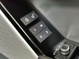 運転席に3パターンのメモリーが登録可能 運転中やドライブの間の一休みなどお好みのポジションを登録可能です。