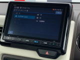 カーナビ付きです!ドライブの大切なお供です!ナビによってオーディオ関係の機能やバックカメラの有無などが変わってきます。次の写真から機能のご案内を致しますのでご覧くださいませ。