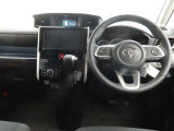 ぜひ展示車の運転席に座ってみてください。
