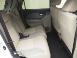 ゆとりある広々とした車内空間は、ドライブを始め買い物やレジャーなど、幅広く活躍します。一人でもみんなとでもお出かけを楽しみましょう!