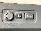 ラゲッジルームに100V AC電源(1500W)付き!キャンプや万一の災害時には非常用電源としても活用できます!