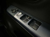 運転席から操作可能なパワーウィンドウ!