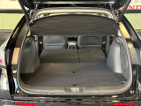 後列を収納すれば大型トランクに早変わり!段差も出来ず荷物の積み込みもラクラク♪