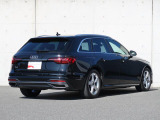 Audiが指定する独自の条件を全て満たした車だけが、認定資格を持つテクニシャンの手による100項目にも及ぶ点検・整備のプロセスを受け、お客様のもとへ届けられます。