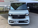 お客様に安全で快適なカーライフをお送りいただくために、中古車にも高いレベルの品質基準を設け、その基準に従って、全ての中古車について納車前整備を実施しています。
