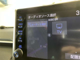 TVが見れるチューナーを装備しています。 新しい車でも付いていないことで、TVが見れない事も多々あるので要チェックです。