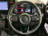 【純正革巻きステアリング】上質な革を使用することで、手にしっかり馴染みとても運転しやすいハンドルです♪