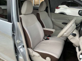 快適に運転できるドライブポジション!シートリフターもあるので無理のない運転姿勢がとれます。
