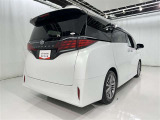 荷物をたっぷり載せて広々ドライビング♪夏でも冬でも、アウトドアやショッピングを思い切り楽しみましょう!