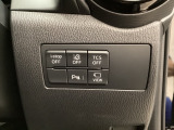 各種機能の切替スイッチは運転席パネル下に集約されています。任意で切り替え可能なため状況に合わせてお使いください。