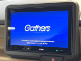 【ディスプレイオーディオ】視認性が高いディスプレイ付きオーディオを装備♪操作性も良好で直感的なソース選択が可能です。バックカメラを接続すれば後退時のカメラ画像もチェックでき便利!