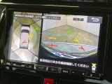 【パノラミックビューモニター】専用のカメラにより、上から見下ろしたような視点で360度クルマの周囲を確認することができます☆死角部分も確認しやすく、狭い場所での切り返しや駐車もスムーズに行えます。