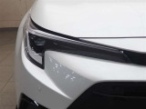 LEDヘッドライトです。デザイン性がよくとても明るいので、夜間の走行や悪天候でも安心です。しかも長寿命!