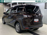 中古車をキレイで気持ちよくお乗りいただけるよう、エンジンルームから、シートを外した洗浄まで、目に見えない部分も徹底的に洗浄しています!