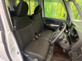 運転席シート廻りは使用感も少なく、良好な状態となっています。前オーナー様が丁寧に使っていたことがよくわかりますね。