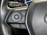 ステアリングスイッチ装備!運転しながら手元でオーディオの操作などができます。