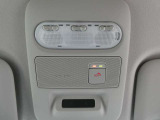 SOSコール 走行中の緊急時(病気や事故、あおり運転など)にボタンひとつでオペレーターに接続!救急や警察への連絡をサポートいたします。※使用にはお申し込みが必要です、詳しくはスタッフまで