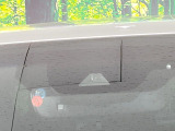 【トヨタセーフティセンス】走行中に前方の車両等を認識し、衝突しそうな時は警報とブレーキで衝突回避と被害軽減をアシスト。より安全にドライブをお楽しみいただけます。