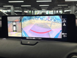 【360&deg;ビューモニター】専用のカメラにより、上から見下ろしたような視点で360度クルマの周囲を確認することができます☆死角部分も確認しやすく、狭い場所での切り返しや駐車もスムーズに行えます。