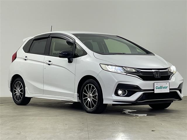 フィット 1.3 13G S ホンダセンシング 修復歴無し