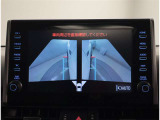 スマートキー付きです。スマートキーとは鍵を車に差し込まなくても、ドアノブを触ったりするだけで、ドアロックを解錠できます。これが凄く便利なんですよ。