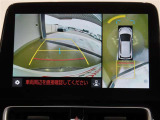 車両を上から見たような映像を映し出すパノラミックビューモニター付きです。