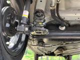 お車を安心してお乗りいただく為には、足回りの定期点検が欠かせません。サービスサポート(有償保証)では無料点検もご提供しており、安心のカーライフをお過ごしいただけるサポート体制が整っています。
