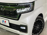 【シーケンシャルターンランプ付きLEDヘッドライト】人気の『流れるウィンカー』付きのLEDヘッドライトを装備♪高級感はもちろん、点灯時は存在感たっぷりで他車からも認識されやすく安心です。