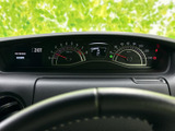 視認性の高いメーター類で、運転状況を的確に把握。運転に集中できる、シンプルで機能的なデザインです。