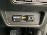 ETC2.0装備車です。高速道路の渋滞情報や静止画像提供などをナビとリンクして画面でお知らせします。また、高速道路の一時退出対象インターでは料金据え置きで一時退出もできます。