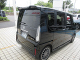 こちらのおクルマはメーカー保証期間内ですので新車一般保証特別保証を継承いたします(一般保証は新車登録月から3年間または走行60000kmまで、特別保証は新車登録月から5年間または100000kmまで)