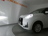 LEDヘッドライトです。デザイン性がよくとても明るいので、夜間の走行や悪天候でも安心です。しかも長寿命!