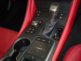 スポーツからエコまでお好みで走行モードを選択していただけます。 ドライブモードセレクトスイッチ(SPORT S+/SPORT S/NORMAL/ECO/CUSTOM)