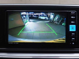 バックガイドモニターで、後方を確認しながら安心して駐車することができます。運転初心者も熟練者も必須の機能ですよ!