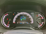 視認性の高いメーター類で、運転に必要な情報を的確に把握。安全運転をサポートする機能が満載です。運転に集中できます。