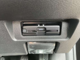 高速道路の料金所もスムーズに通過できるETC付いてます。
