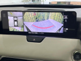 【360&deg;ビューモニター】専用のカメラにより、上から見下ろしたような視点で360度クルマの周囲を確認することができます☆死角部分も確認しやすく、狭い場所での切り返しや駐車もスムーズに行えます。