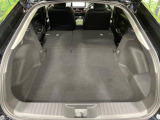 後席を格納すると、これだけの広さが!シーンに合わせたシートアレンジで、大きな荷物も積むことが出来ます♪