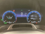 視認性に優れたメーターを採用しており、走行中でも車速や情報が分かりやすく表示されます。運転時の視線移動をむりのない範囲に抑え、快適で安心感のあるドライブをサポートします。