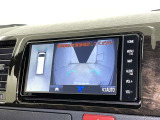 【フロントカメラ】運転席に座った状態で死角になりやすいクルマの前の様子まで確認でき安全ですね♪