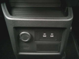 USBソケットが2個装備されています。