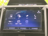 停車中にTVや動画を楽しめる機能が備わっています。長距離移動の休憩時間に、リラックスした時間を過ごせるでしょう。