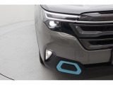 消費電力の少ないLEDヘッドランプを採用しています。フォグランプもLED仕様になっています。