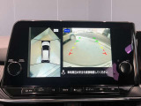 クルマを空から見たような映像が映る、アラウンドビューモニターで、車両周辺の安全確認も一目できます!小さなお子様や障害物も確認できるので、運転のしやすさだけでなく事故防止にも役立ち安心して駐車できます♪