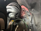 お車を安心してお乗りいただく為には、足回りの定期点検が欠かせません。サービスサポート(有償保証)では無料点検もご提供しており、安心のカーライフをお過ごしいただけるサポート体制が整っています。